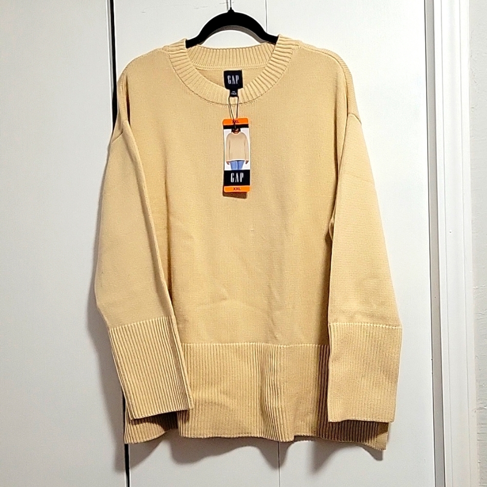 Women's sweater